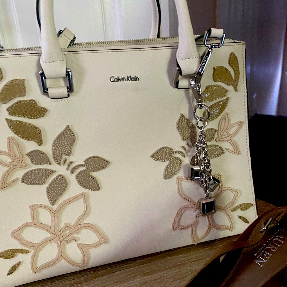 👜 Calvin Klein Bag White and Khaki